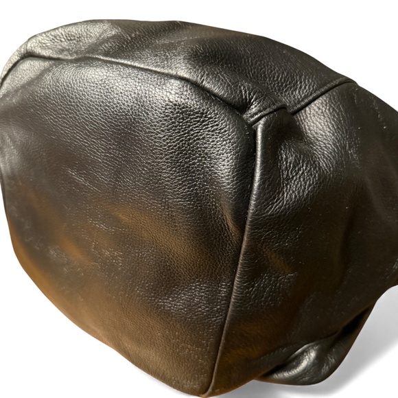 Vintage Bodhi Black Pebbled Leather Bucket Shoulder Bag with Front Pockets - Picture 16 of 16